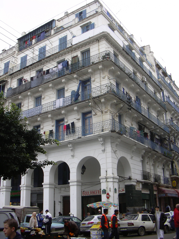 photos/2004 Alger/0340 Rue Eugene Robe Immeuble C Laskar.jpg